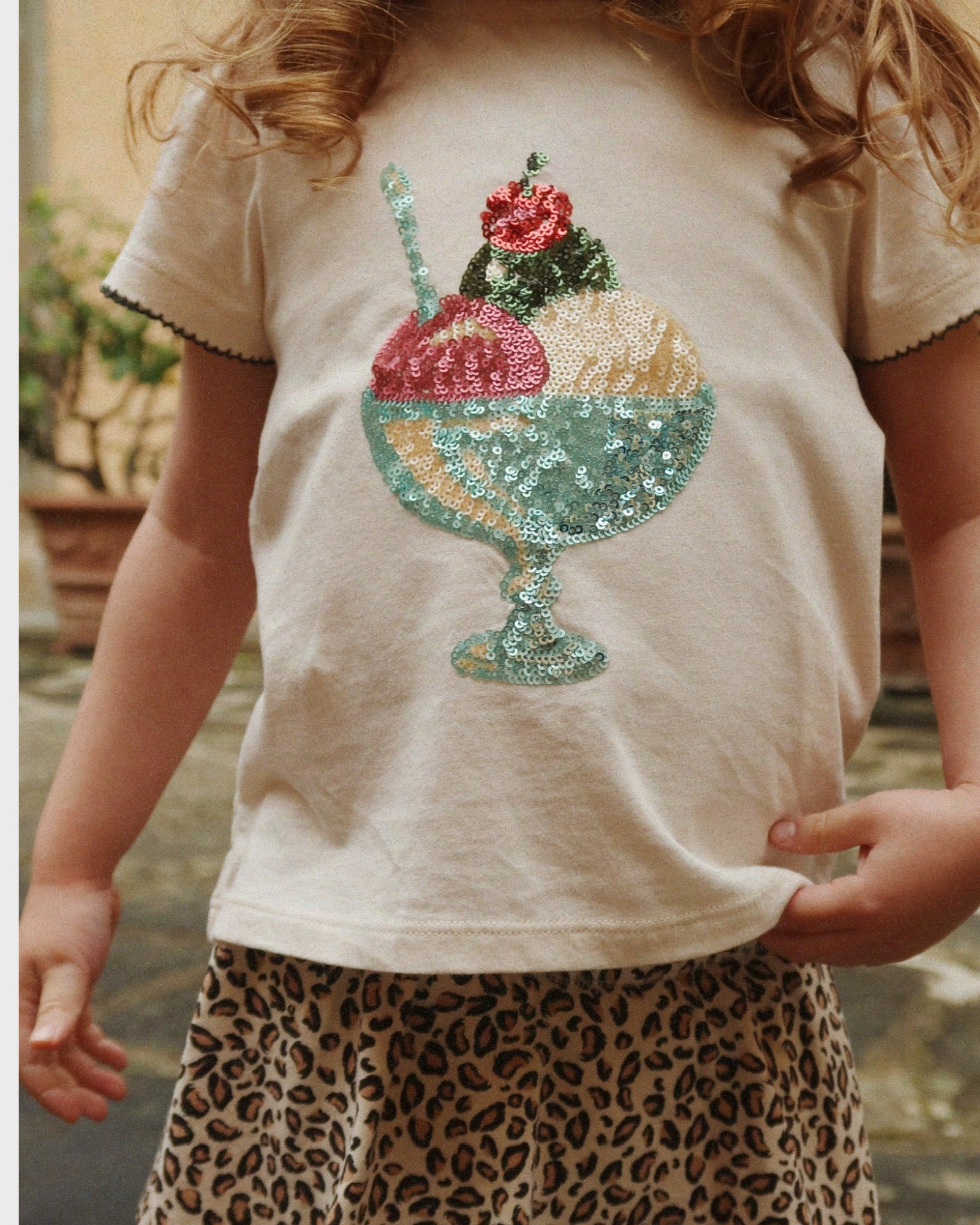 KONGES SLOJD | t-shirt con paillettes
