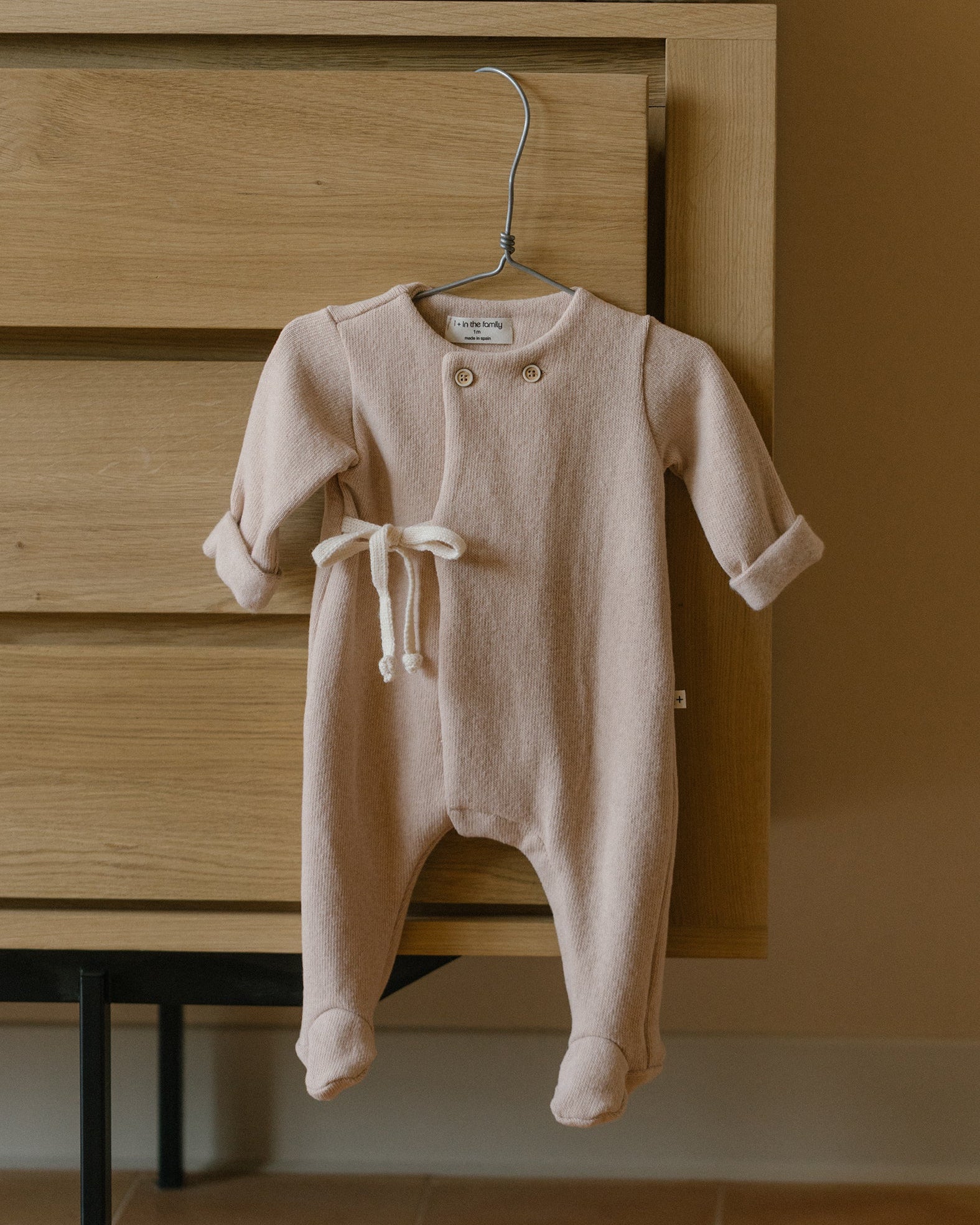 1+ IN THE FAMILY | tutina laccetto