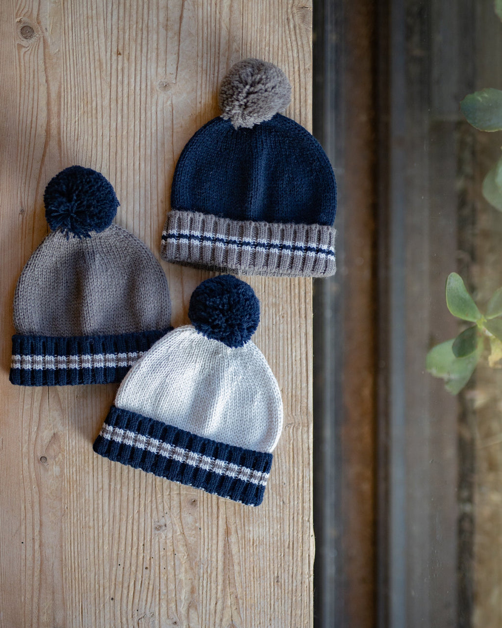 1+ IN THE FAMILY | berretto pompon