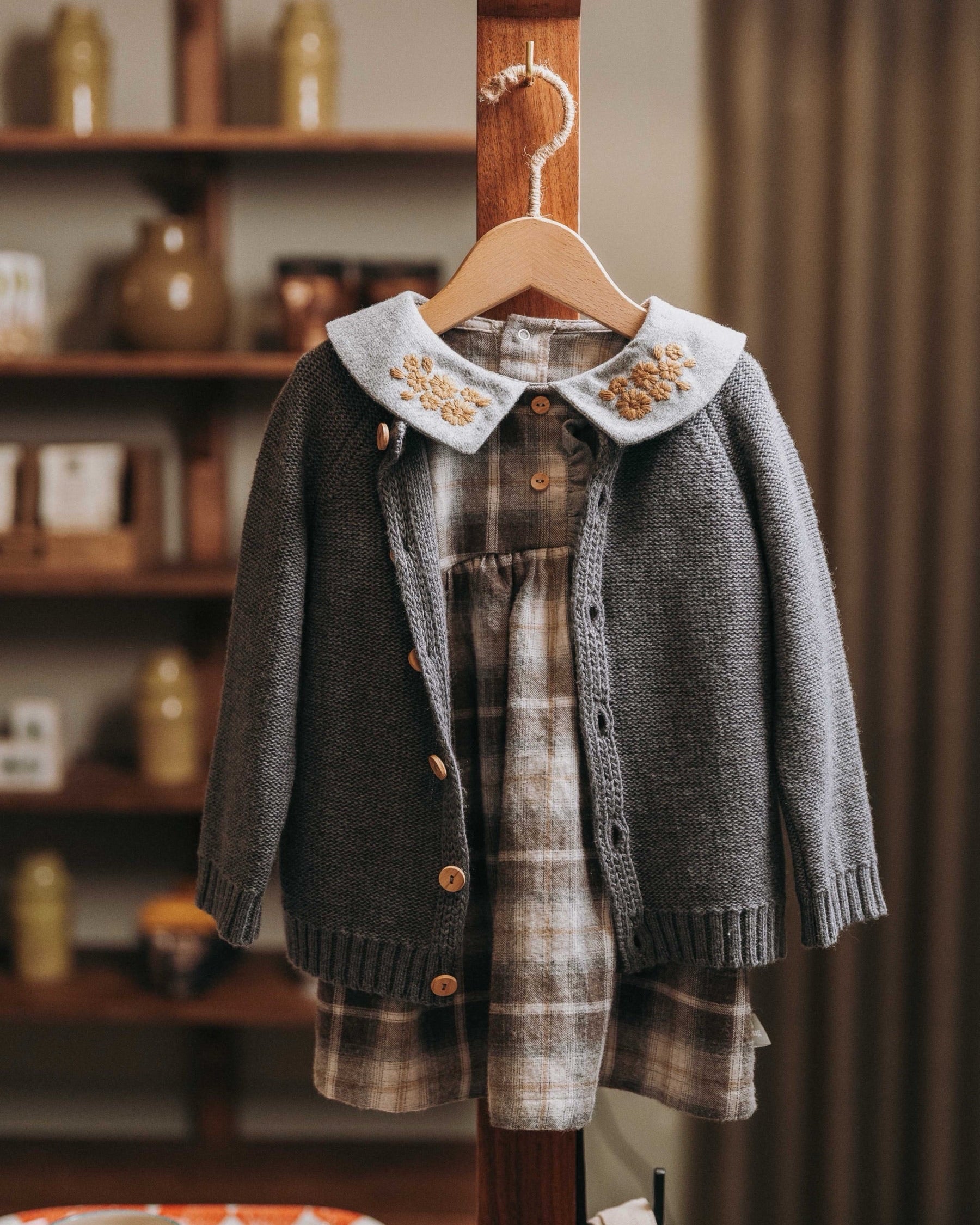 SNUG | cardigan