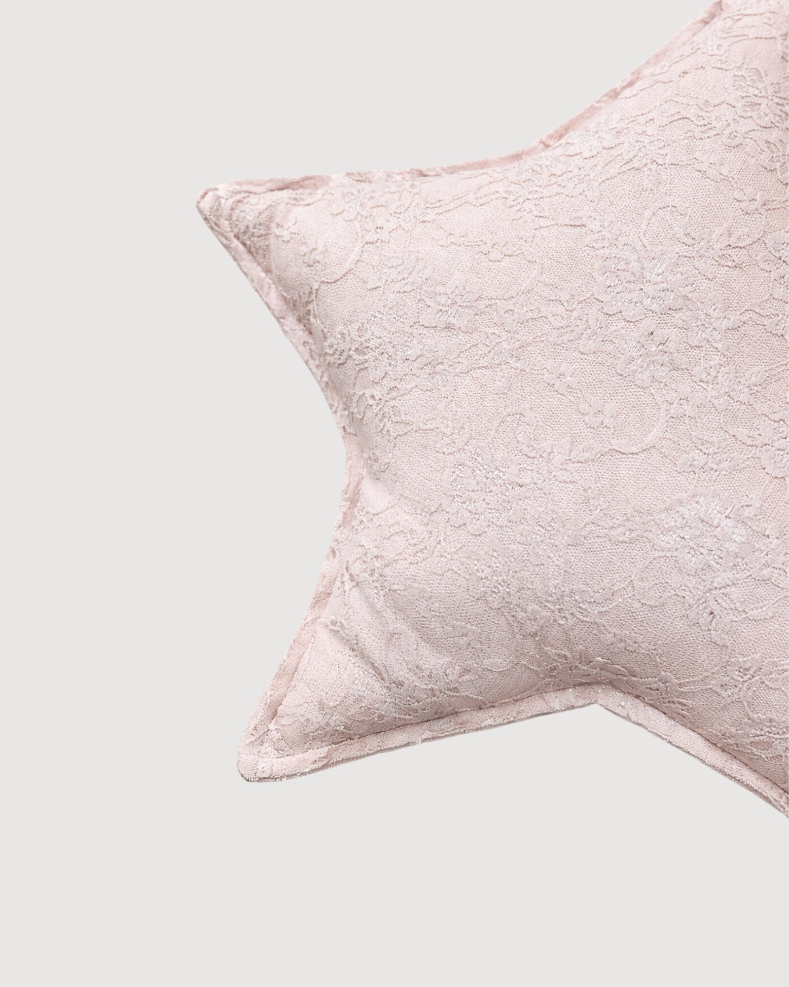 NUMERO 74 | cuscino stella pizzo
