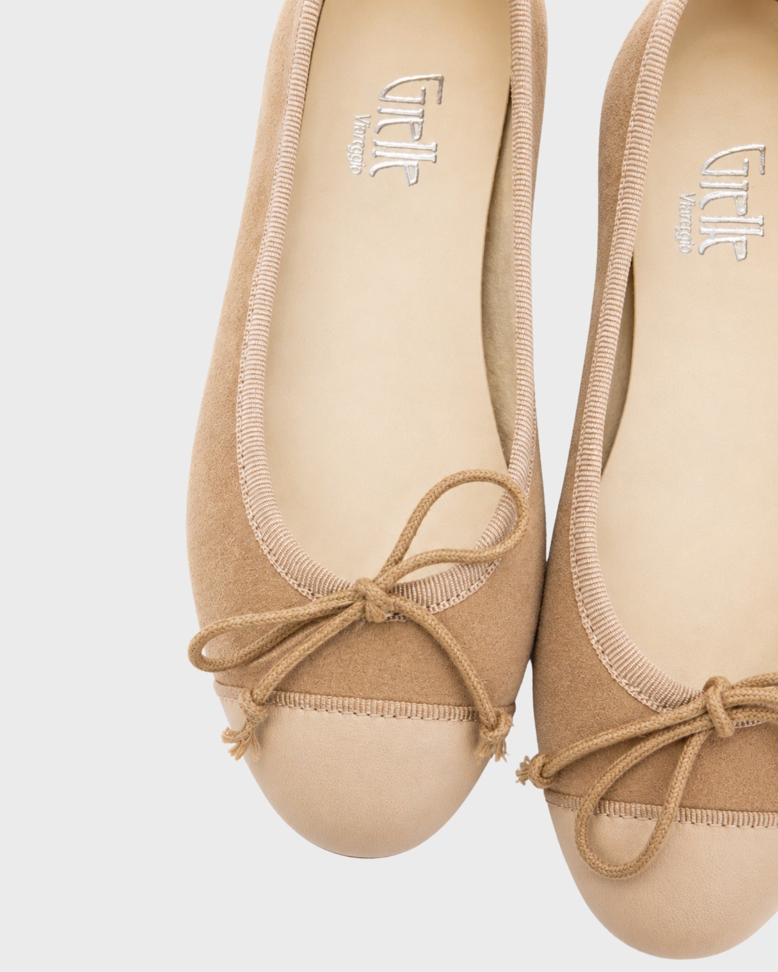 GIELLE | ballerina camoscio punta nappa