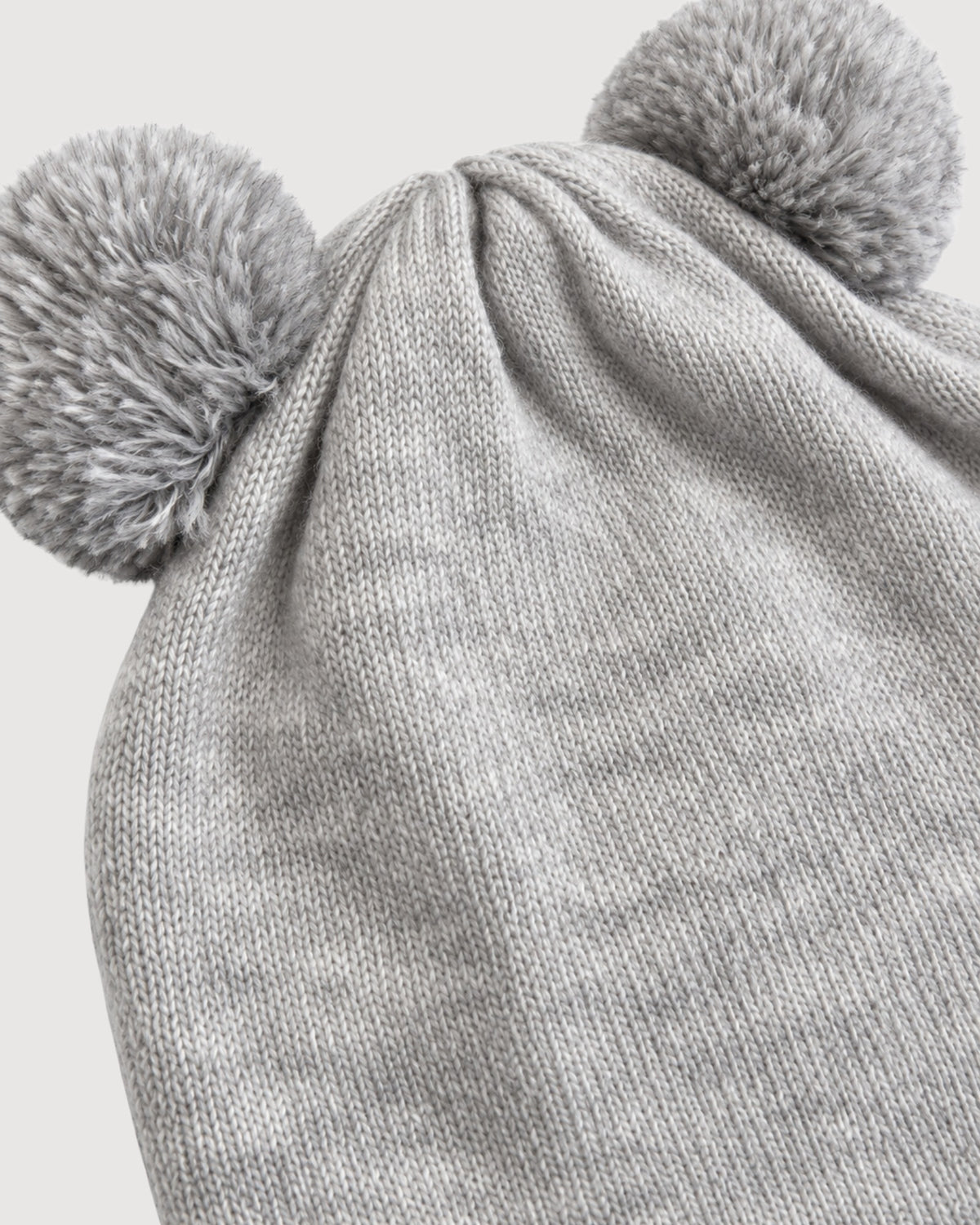 REGINA | berretto in cashmere con doppio pompon