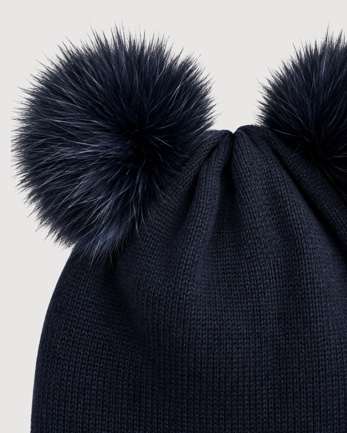 REGINA | berretto in cashmere con doppio pompon